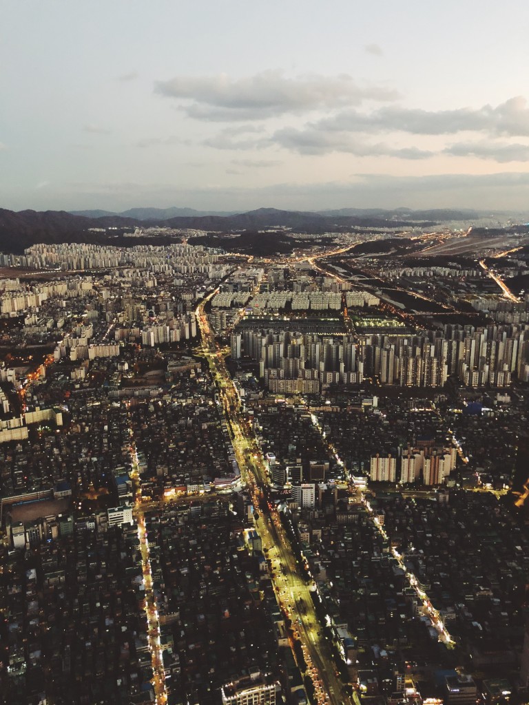 Seoul pildistatud Lotte Towerist